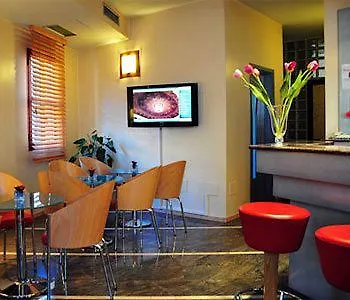 Maxim Hotel 3*