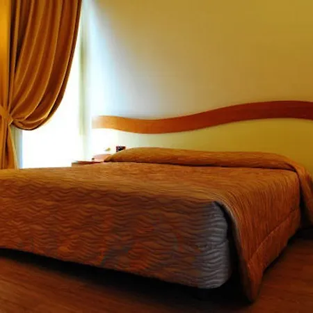 Hotel Maxim 3*