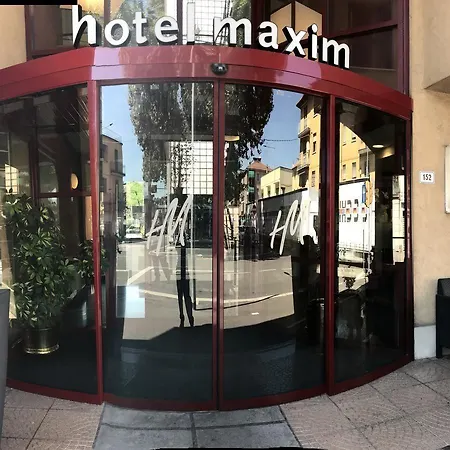 Otel Maxim Bolonya